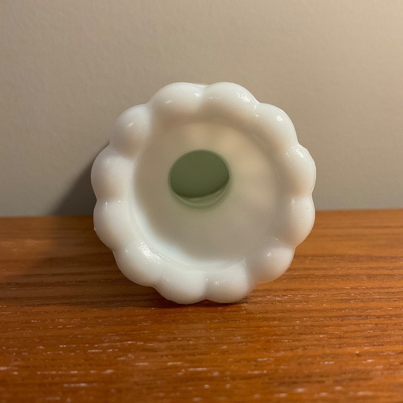 Vintage Anchor Hocking Milk Glass Stars & Bars 6” Bud Vase - Picture 10 of 14